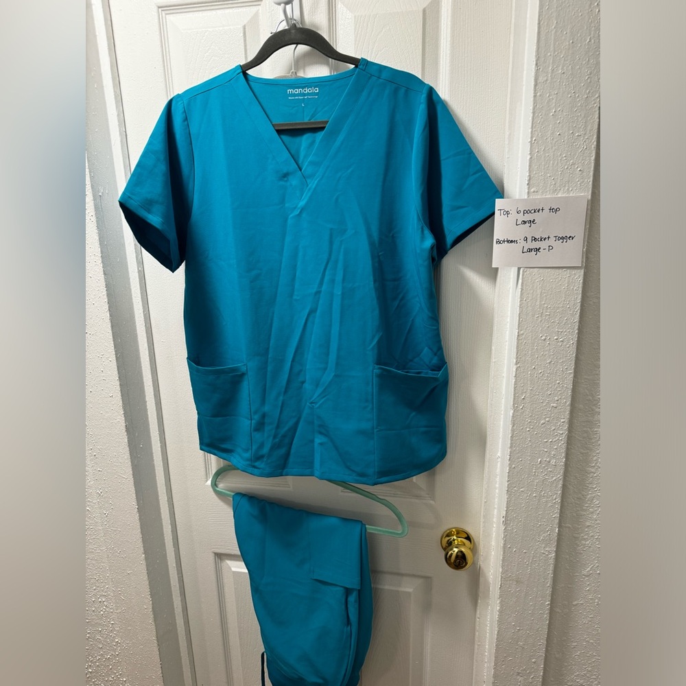 Mandala Scrubs (Large)